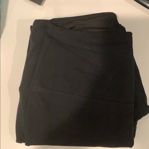 Lysse Fit Black Leggings